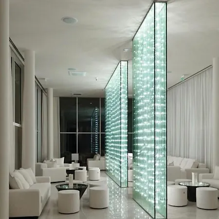 Апартаменты Stunning In With 2 Bedrooms, Wifi And Swimming Pool
