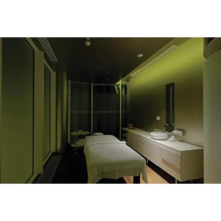 Апартаменты Stunning In With 2 Bedrooms, Wifi And Swimming Pool